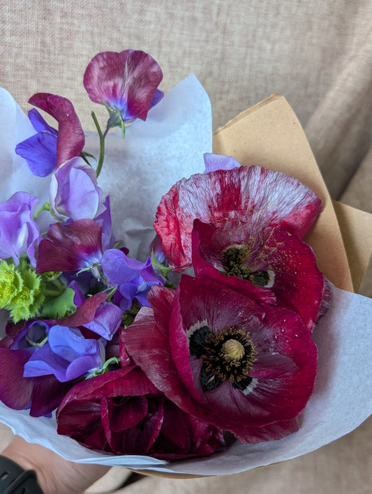 Poppy with sweet pea bunch (free top up to last at least a week)